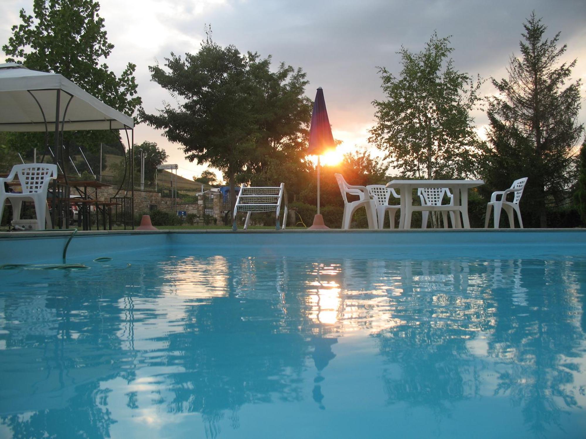 Aparthotel La Francigena Staggia Zewnętrze zdjęcie